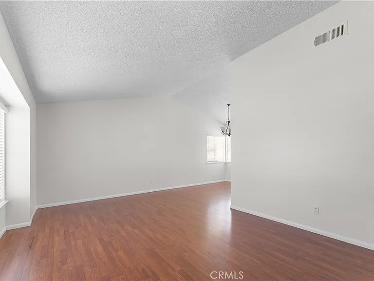 1232 Kings Rd — Photo 28