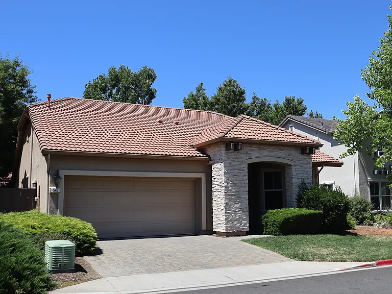 540 Needles Ct — Photo 2