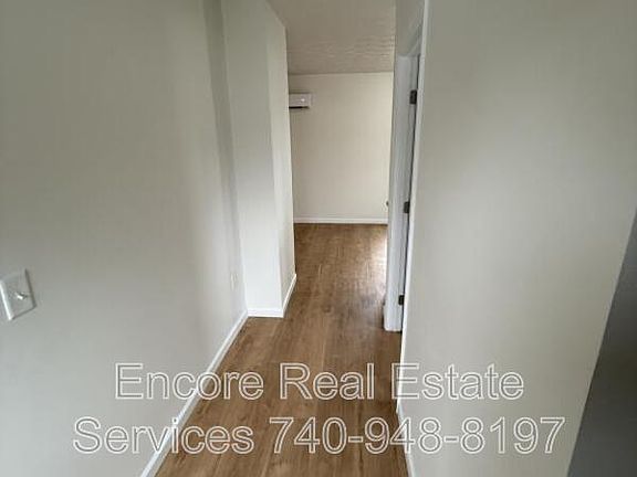 3rd image of 103 N Monroe St