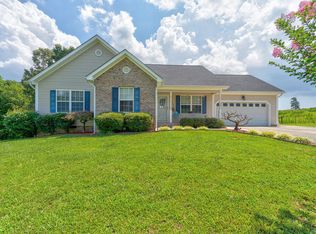 518 Howard Leonard Rd, Ringgold, GA 30736