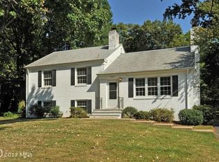 5420 Easton Dr, Springfield, VA 22151