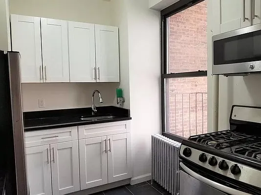 Rented by Bold New York | media 18