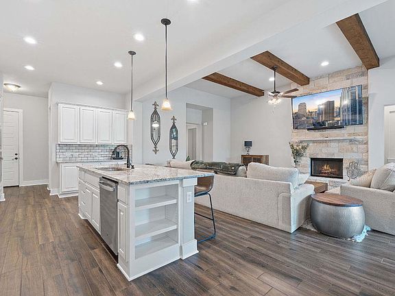 5th image of 159 Raptor Beak Way