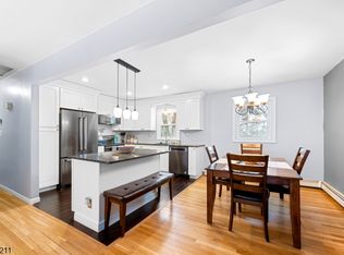 20 Roosevelt Dr, Ogdensburg Boro, NJ 07439