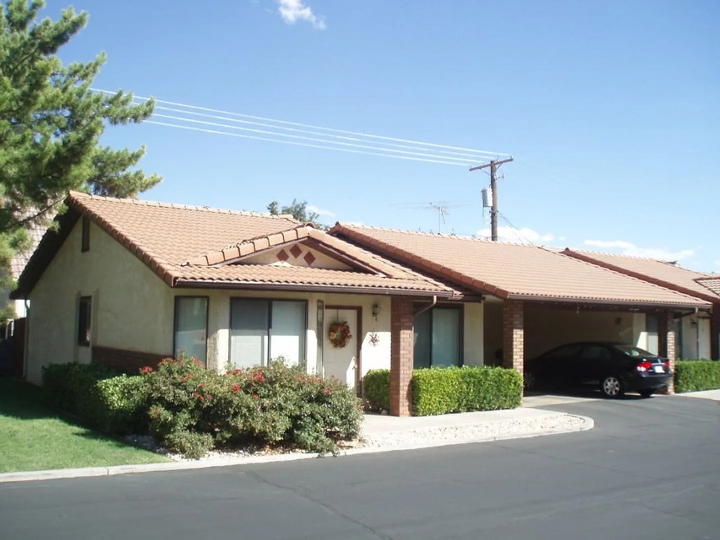 Cimarron South Townhome! — Photo 1