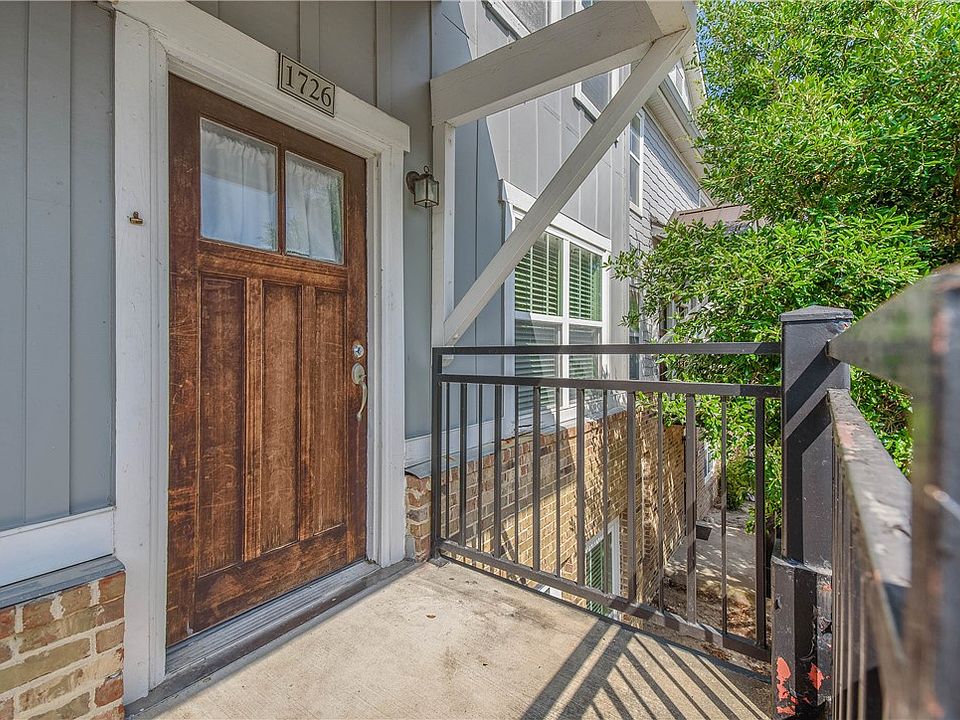 1st image of 1725 Harvey Mitchell Pkwy S APT 1726