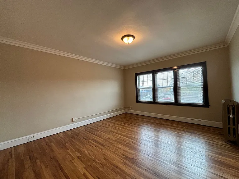 451 Fairview Ave N — Photo 18