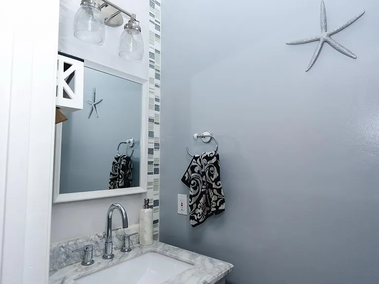 18278 Maple Spring Ct — Photo 15