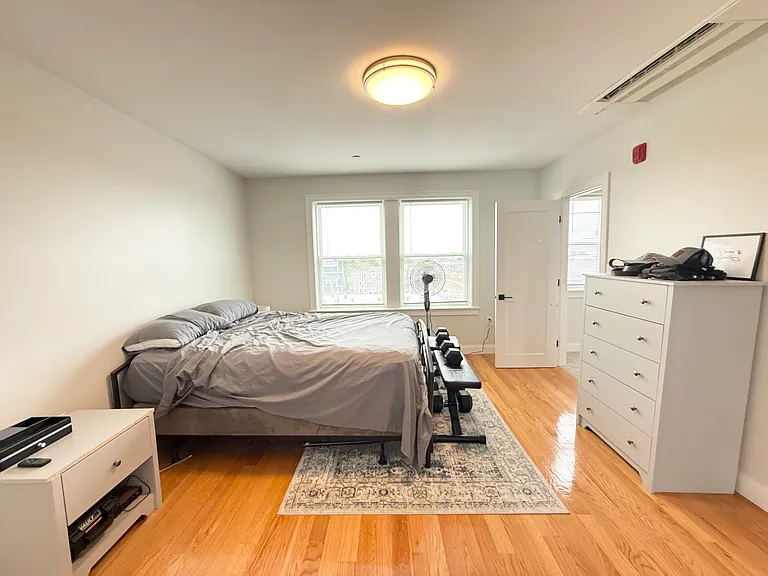325 Newport Ave #41 — Photo 15