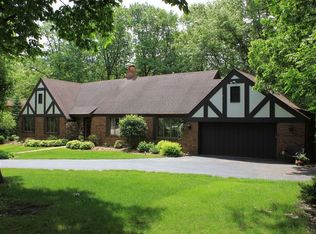 24956 S White Oak Ln, Crete, IL 60417