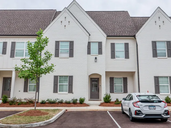 21 Three, Oxford, MS
