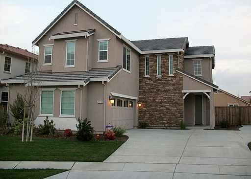 1st image of 2213 Reinecke Ct