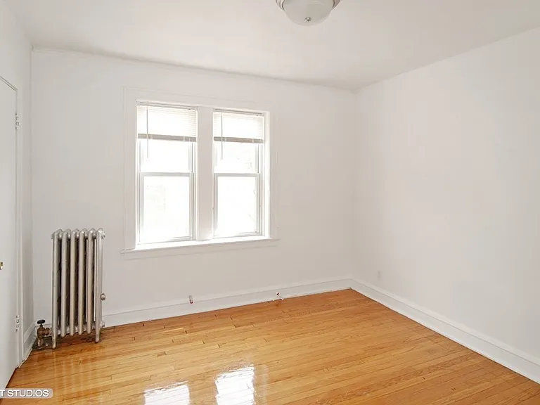 5800 W Iowa — Photo 12