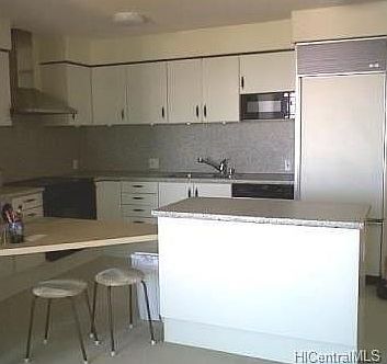 3rd image of 801 King St APT 4005