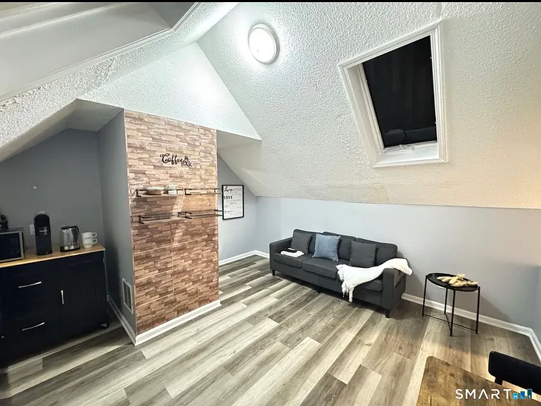 21 Pond Lily Ave #3 — Photo 3