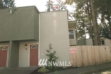 13067 Pacific Highway S #D photo 1