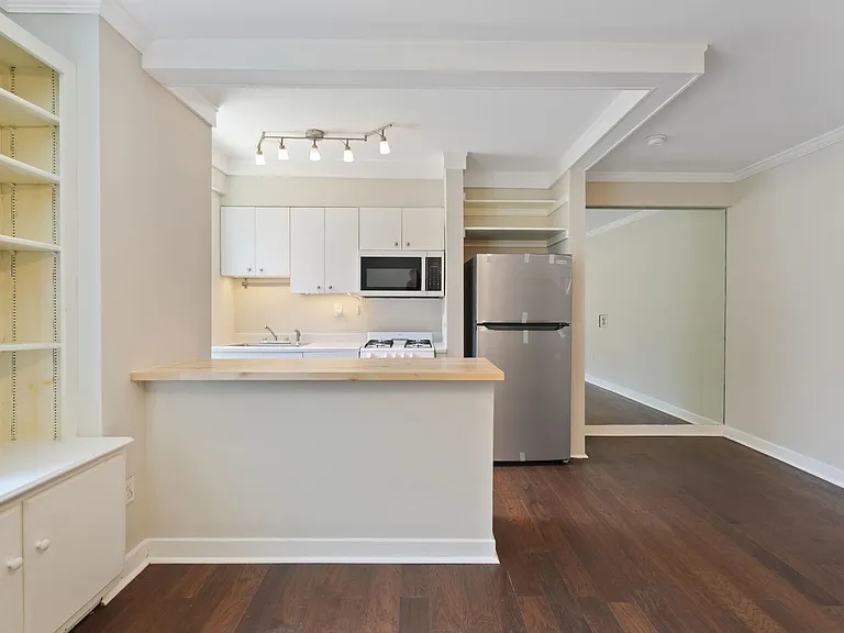 2130 N St NW #107 — Photo 11