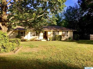 2207 College St SE, Decatur, AL 35601