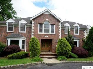 54 Takolusa Dr, Holmdel, NJ 07733