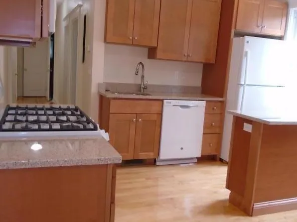 24 Fayette St #1, Cambridge, MA 02139