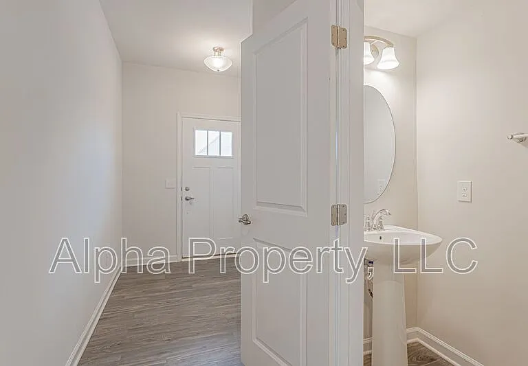 520 Huntingdale Pl — Photo 4