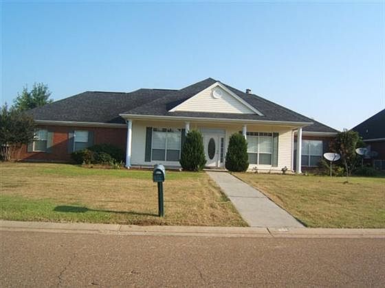 2nd image of 201 Blue Heron Dr #1
