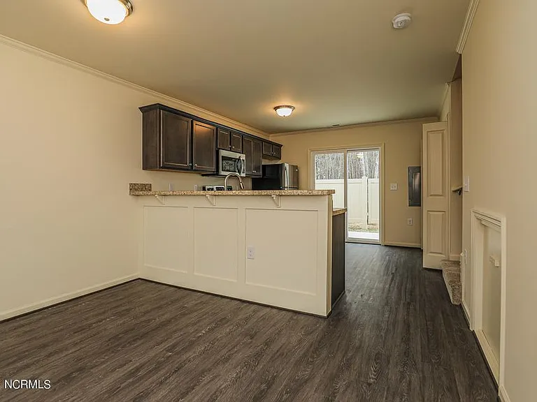 514 Pate Dr #1 — Photo 6