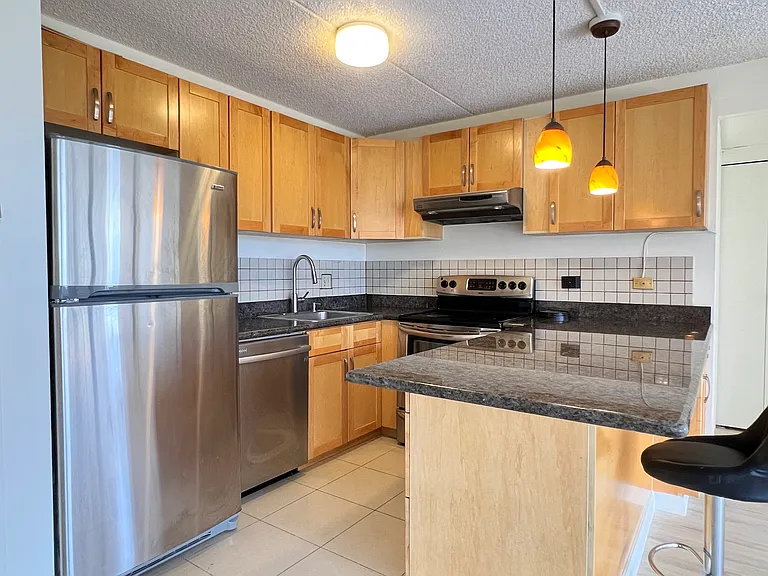 411 Hobron Ln #814 — Photo 5