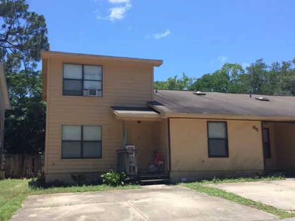 93 Harris Rd NE, Fort Walton Beach, FL 32547