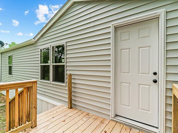 5th image of 148 Watkins Way