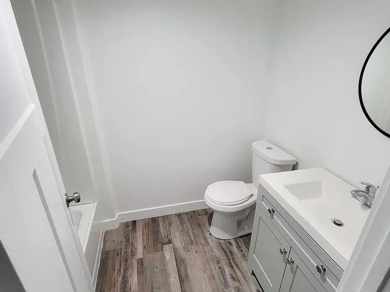 2496 W Glover Ln — Photo 8