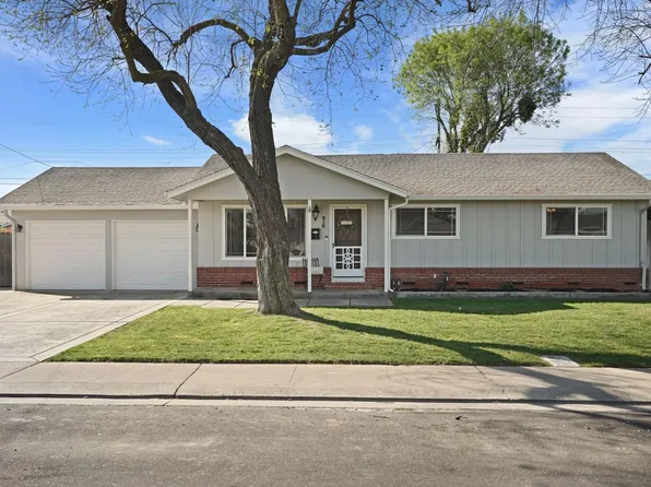 916 6th St, Ripon, CA 95366