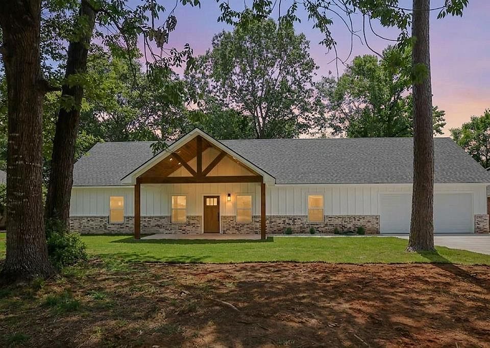 1st image of 910 Dogwood Ridge Dr