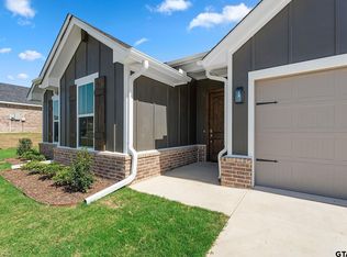 1524 Shug Ln, Lindale, TX 75771