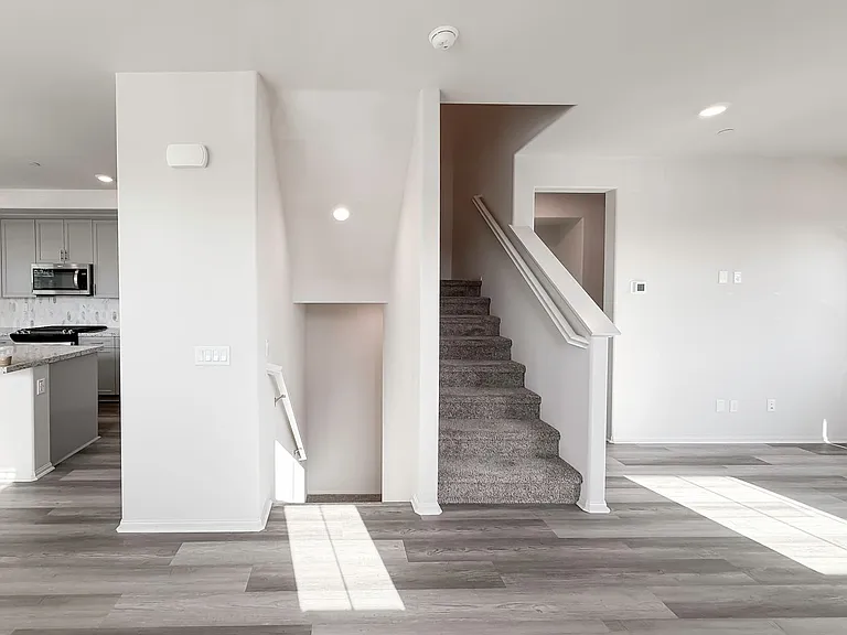 28076 Melrose Dr — Photo 21
