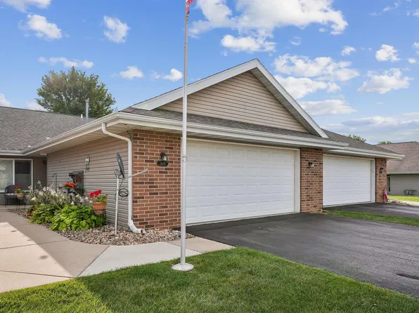 1405 Asbury Ln, Waterloo, IA 50701