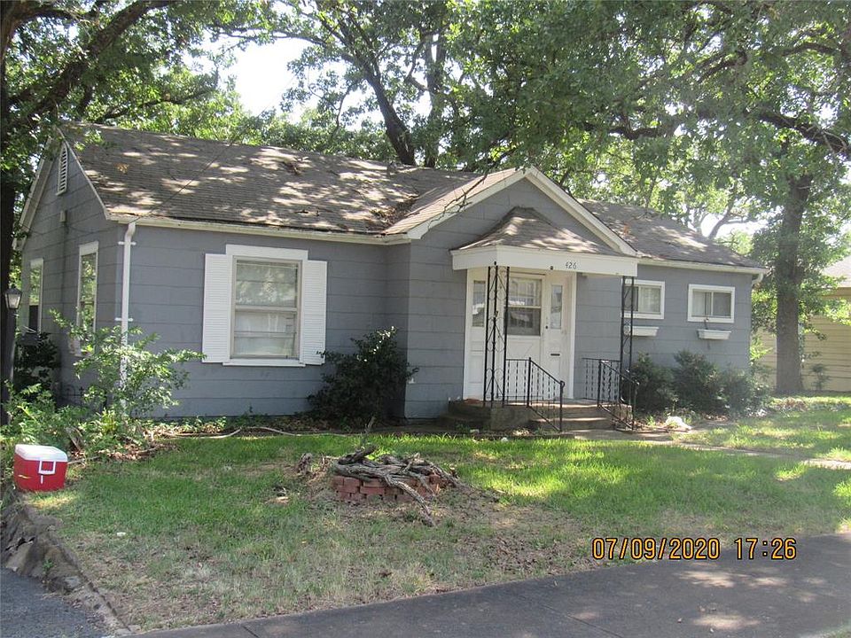 2nd image of 430 E Hull St