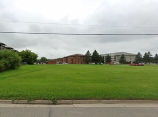 3216 Broadway N, Fargo, ND 58102