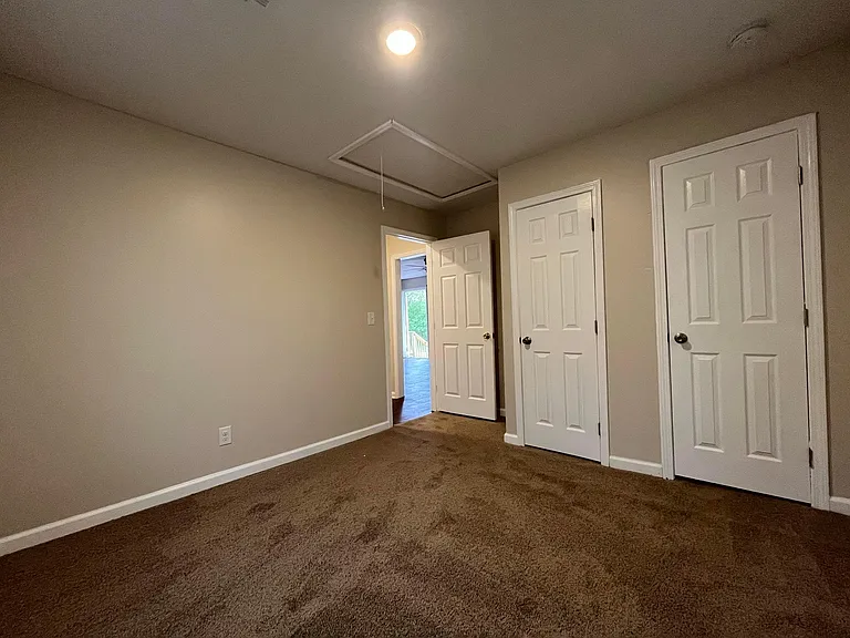 536 N Midland Ave #104-A — Photo 7