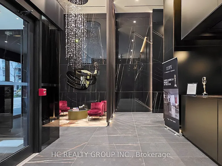 11 Yorkville Ave #2107 — Photo 12