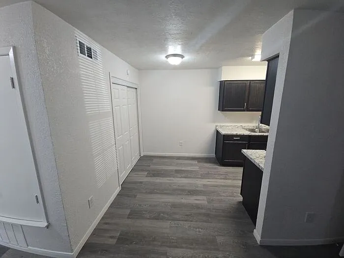 900 E Leslie Cir #A — Photo 5