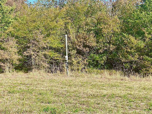 3rd image of 1083 County Road 3720