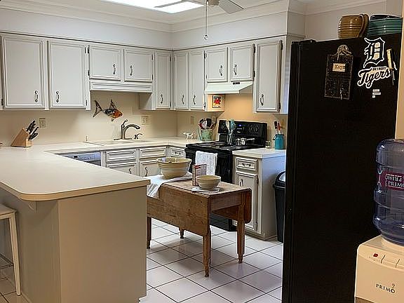 Large kitchen 