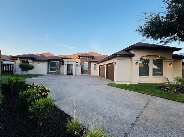 2624 Burgundy Loop, Laredo, TX 78045