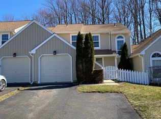 1813 Morris Cir, Southampton, PA 18966