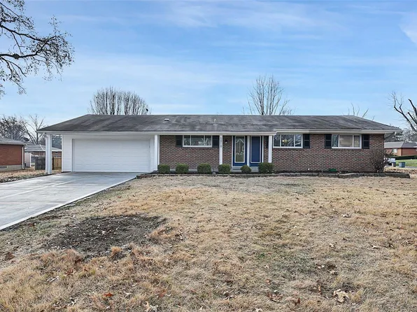 5818 Oak Branch Dr, Saint Louis, MO 63128
