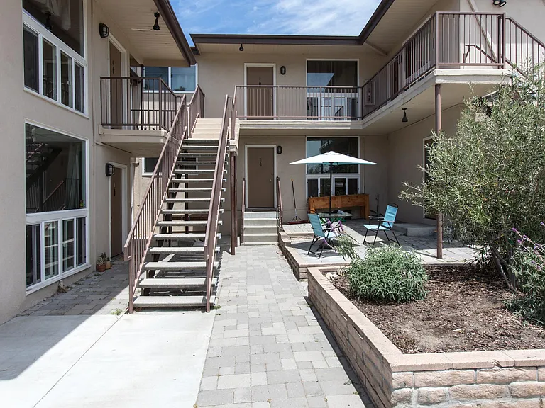 673 Palm St #7 — Photo 19