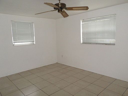 2nd image of 3339 Columbus Dr