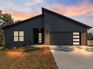 8 Handa Pl, Bella Vista, AR 72715