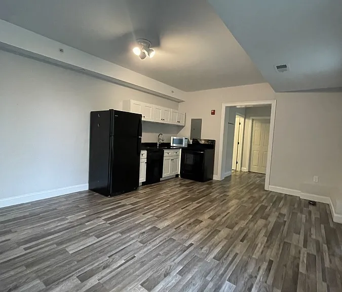 56 New Rochester Rd #101 — Photo 1